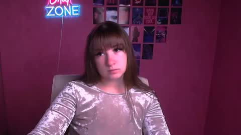Camilla online show from April 28, 2026, 5:34 am