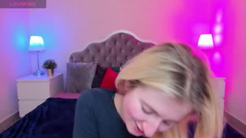 camilladreamer online show from November 29, 2025, 7:17 pm