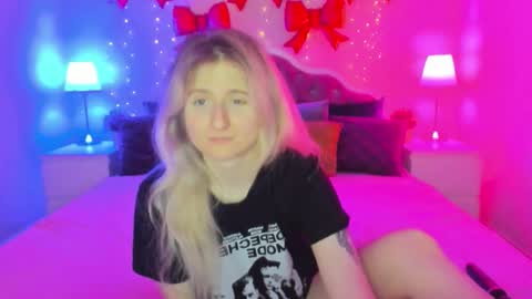 camilladreamer online show from March 19, 2026, 5:28 pm