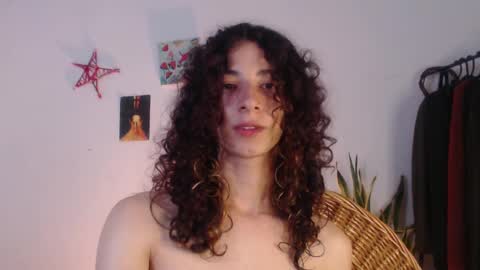 Snapshot of camille_delrey chatting on January 21, 2025, 4:54 am  Camille   online show from January 21, 2025, 4:54 am
