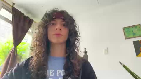 Snapshot of camille_delrey chatting on October 16, 2025, 4:41 pm  Camille   online show from October 16, 2025, 4:41 pm