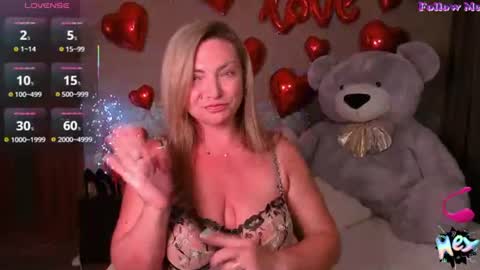 Snapshot of camille_game chatting on July 2, 2026, 9:43 pm Camille Game online show from July 2, 2026, 9:43 pm