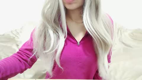 Snapshot of camillebunny chatting on November 26, 2025, 3:18 am CamilleBunny online show from November 26, 2025, 3:18 am