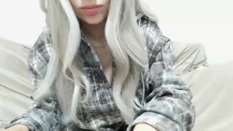 CamilleBunny online show from December 14, 2025, 4:18 am