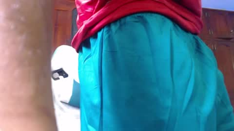 camilo_contre21 online show from June 25, 2026, 6:34 pm