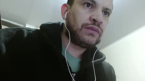 Snapshot of camiloking17 chatting on February 1, 2025, 10:15 am camilo online show from February 1, 2025, 10:15 am