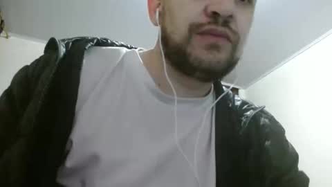 Snapshot of camiloking17 chatting on February 22, 2025, 10:42 pm camilo online show from February 22, 2025, 10:42 pm