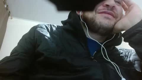 Snapshot of camiloking17 chatting on September 21, 2025, 1:18 am camilo online show from September 21, 2025, 1:18 am