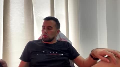 camilor_30 online show from May 11, 2026, 4:59 pm