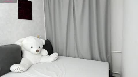 Snapshot of camladylux chatting on March 24, 2026, 11:21 pm camladylux online show from March 24, 2026, 11:21 pm