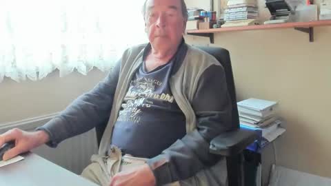 Snapshot of cammee chatting on March 14, 2026, 9:15 am Cammee online show from March 14, 2026, 9:15 am