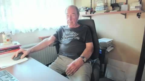 Snapshot of cammee chatting on July 19, 2026, 1:26 pm Cammee online show from July 19, 2026, 1:26 pm