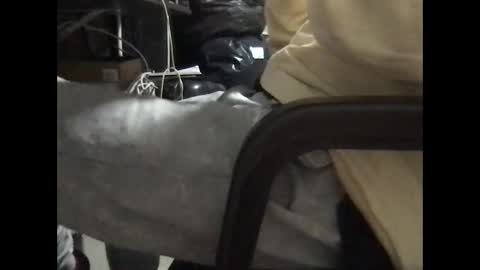 camoty1234 online show from January 16, 2026, 6:17 am