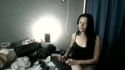 Camren online show from February 18, 2026, 7:21 pm