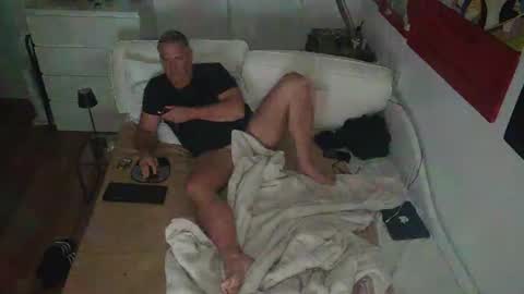 camunication online show from February 26, 2025, 3:52 pm