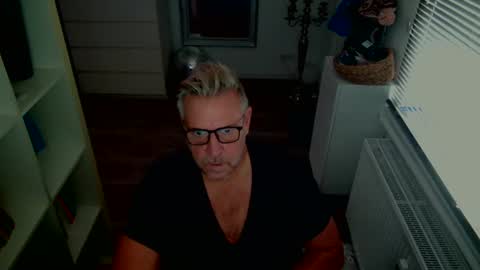 camunication online show from September 29, 2025, 8:08 am