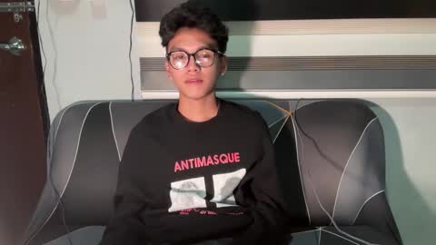 Snapshot of camwithethan chatting on October 3, 2025, 12:13 pm Ethan online show from October 3, 2025, 12:13 pm