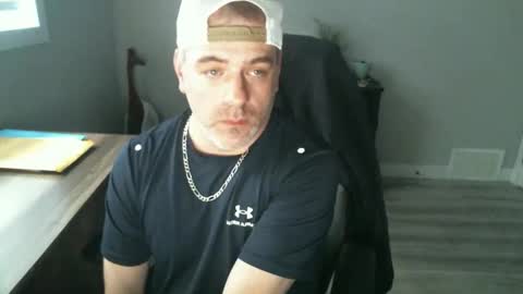 CanadianBacon6969 online show from April 29, 2026, 11:00 pm