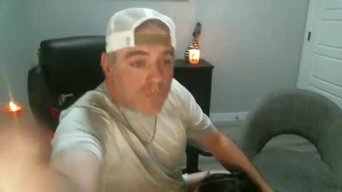 CanadianBacon6969 online show from May 17, 2026, 4:10 am