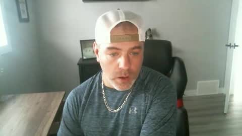CanadianBacon6969 online show from May 25, 2026, 6:03 pm