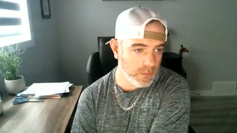 CanadianBacon6969 online show from June 19, 2026, 5:06 pm