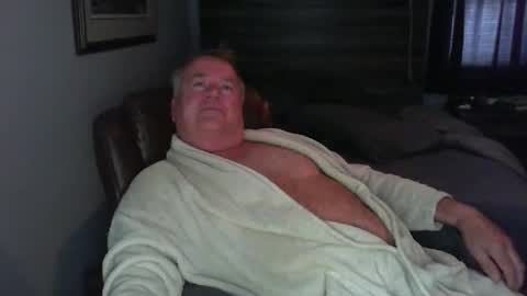 canamanxxx online show from October 24, 2025, 12:45 pm