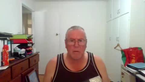 Snapshot of canberian chatting on January 28, 2025, 12:15 am Canberian online show from January 28, 2025, 12:15 am
