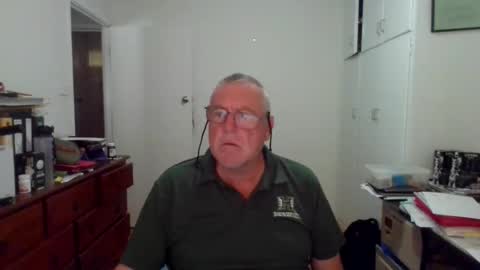 Snapshot of canberian chatting on December 14, 2025, 11:20 pm Canberian online show from December 14, 2025, 11:20 pm