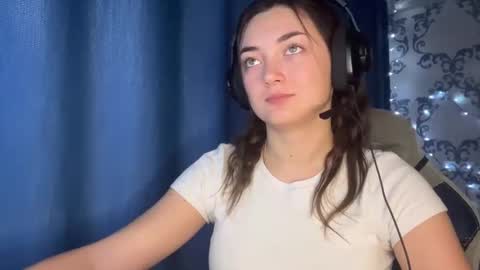 Kate online show from December 18, 2025, 6:08 am