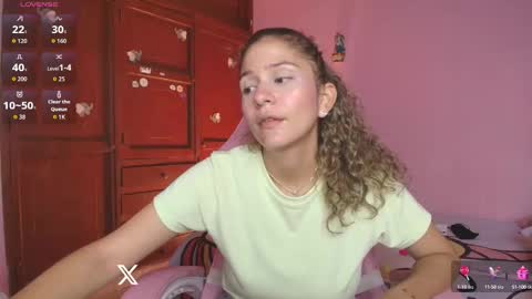 Candase online show from September 12, 2025, 1:06 am