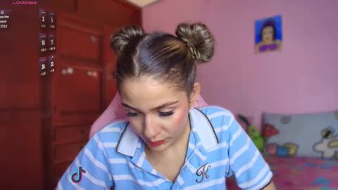 Candase online show from October 23, 2025, 11:46 pm