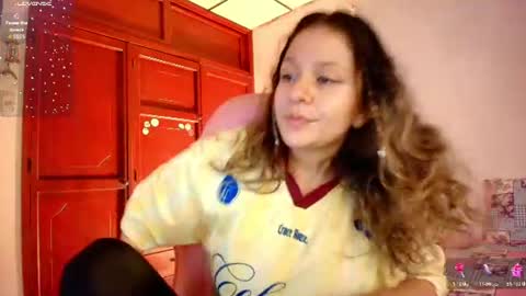 Snapshot of candase_ chatting on June 25, 2026, 2:55 am Candase online show from June 25, 2026, 2:55 am