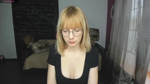 candicahoney online show from March 2, 2026, 12:34 pm