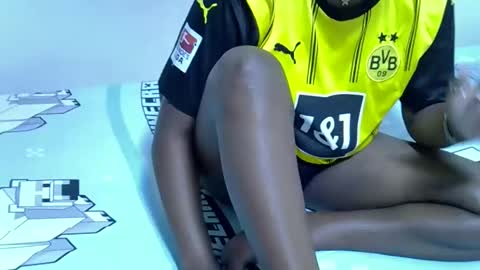 candiemaya online show from January 8, 2026, 6:54 pm