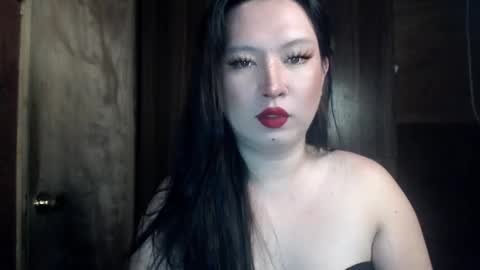 candiiice18 online show from November 12, 2025, 3:40 am