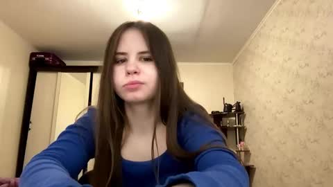 Snapshot of candisbartolone chatting on November 25, 2025, 11:10 am Isabella online show from November 25, 2025, 11:10 am