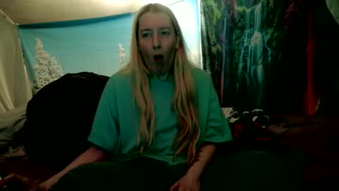 Candi online show from February 22, 2026, 2:45 am