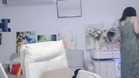 candy8998 online show from September 19, 2025, 10:32 pm