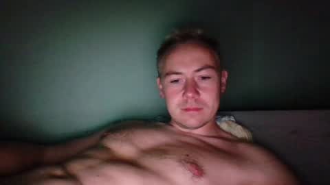 Snapshot of candy_boy_xoxo chatting on July 24, 2026, 12:41 am candy_boy_xoxo online show from July 24, 2026, 12:41 am