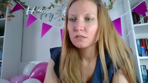 Snapshot of candy_cougar82 chatting on July 25, 2026, 11:30 am Candy Cougar online show from July 25, 2026, 11:30 am