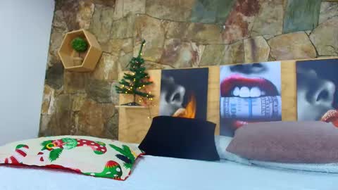 Jolie online show from December 16, 2025, 8:14 pm