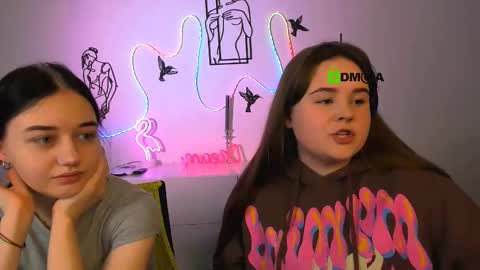 candy flossie1 online show from December 18, 2025, 6:08 am