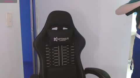 Snapshot of candy_giuliana21 chatting on February 18, 2026, 1:01 am candy_giuliana21 online show from February 18, 2026, 1:01 am