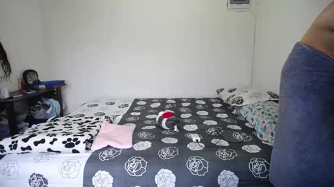 Candy  Grey online show from November 8, 2025, 11:43 am