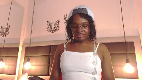 Snapshot of candy_lovee6 chatting on September 26, 2025, 8:35 pm CANDY LOVE  DANNA online show from September 26, 2025, 8:35 pm