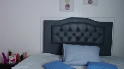 Snapshot of candy_lux_ chatting on February 24, 2025, 2:58 pm Candy online show from February 24, 2025, 2:58 pm