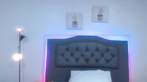 Snapshot of candy_lux_ chatting on October 18, 2025, 6:41 pm Candy online show from October 18, 2025, 6:41 pm