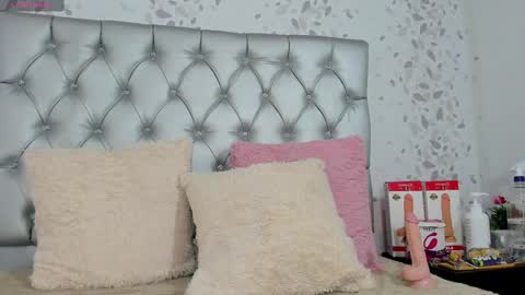 Snapshot of candy_mery chatting on March 8, 2025, 5:43 pm candy mery online show from March 8, 2025, 5:43 pm