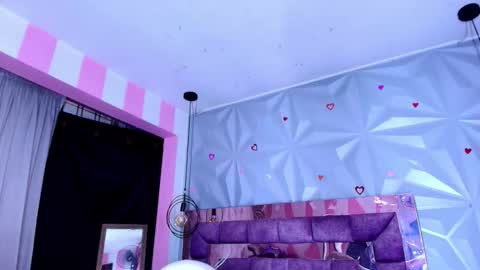 Ania online show from March 25, 2026, 11:16 am