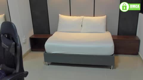 CANDY online show from September 20, 2025, 7:15 pm